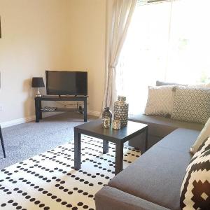 Oceana Accommodation- Vokes House Southampton whole property sleeps 6 parking