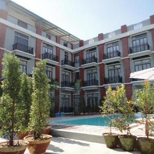 Nan Bwe- The Vibe Hostel