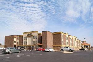 Quality Inn & Suites Ames Conference Center Near ISU Campus, Ames