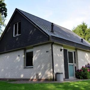 Nice house with a dishwasher Giethoorn at 21 km