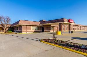 Red Roof Inn & Conference Center Wichita Airport, Wichita