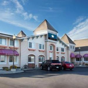 Hotels near Island Resort and Casino - Magnuson Grand Pioneer Inn and Suites