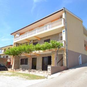 Apartment Luka-1