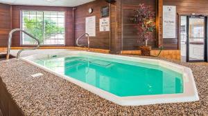 Best Western Greenfield Inn hotel near Huntington Place