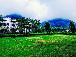 Dew Drops Boutique Retreat, Nashik