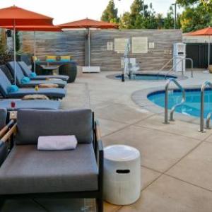 Hampton Inn By Hilton & Suites Los Angeles Burbank Airport