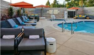 Hampton Inn & Suites Los Angeles Burbank Airport, Burbank