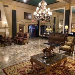 Hotels near Moose Jaw Events Centre - Grant Hall Hotel