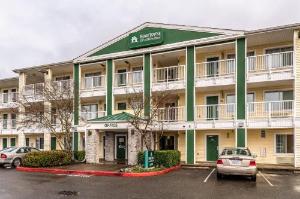 HomeTowne Studios Tacoma - Hosmer, Tacoma