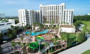 Hilton Grand Vacations Club Las Palmeras Orlando hotel near Orange County Convention Center