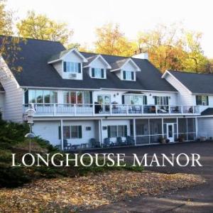 Longhouse Manor B&B