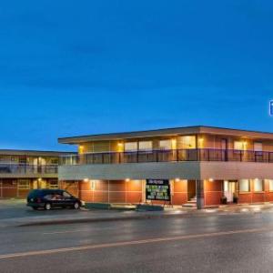 Travelodge by Wyndham Dawson Creek