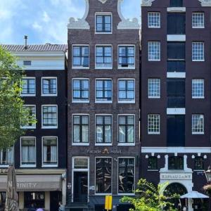 Facade Hotel Amsterdam