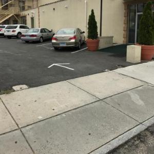Waterbury Big Apple Motel