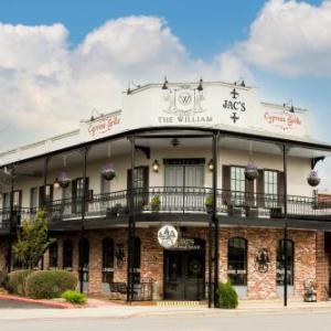 Hotels near The Roundup Boerne - The William Boerne