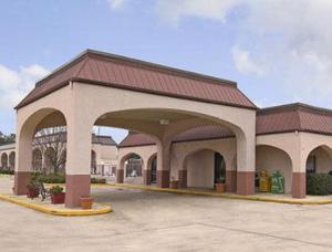 Days Inn & Suites by Wyndham Starkville, Starkville