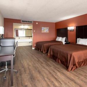 Econo Lodge Elko Downtown Area