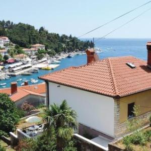 One-Bedroom Apartment in Rabac