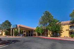 Best Western Airport Albuquerque InnSuites Hotel & Suites, Albuquerque
