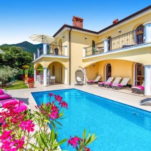 Holiday Home Villa Orhidea