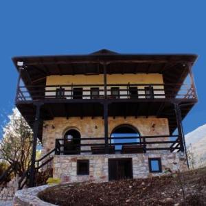 Quiet Villa Near Berat - Scenic Balcony & Garden