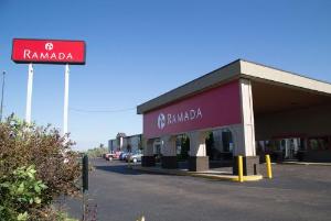 Ramada by Wyndham Bismarck, Bismarck