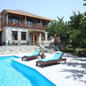 Yerkir Guest House