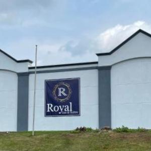 Royal Inn & Suites