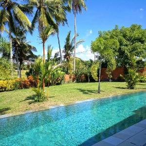 Villa Taman Kanti - 2 Bedroom private villa with swimming pool