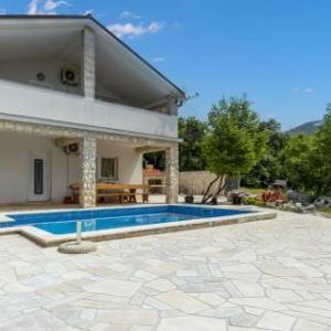 Four-Bedroom Holiday Home in Ledenice