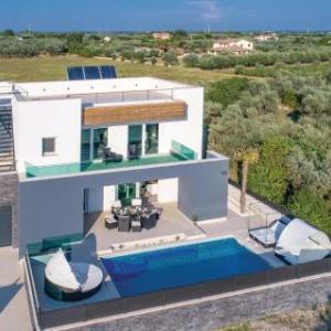Five-Bedroom Holiday Home in Fazana