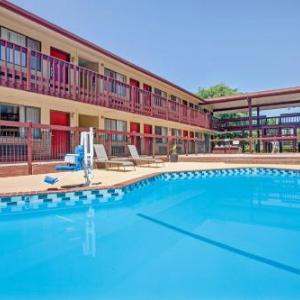 Linn County Fairgrounds Hotels - Super 8 by Wyndham Albany