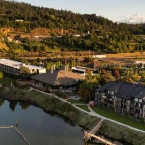 Hotels near Mount Hood Railroad - Best Western Plus Hood River Inn