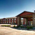 Best Western Plus Rama Inn & Suites