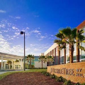 Hotels near The Buc Dome - DoubleTree By Hilton Hotel And Suites Charleston Airport