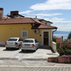 Apartments with a parking space Opatija - 7844