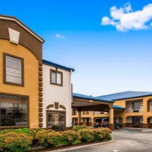 Tennessee Aquarium Hotels - Best Western Royal Inn