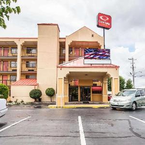 Econo Lodge Inn & Suites Memphis