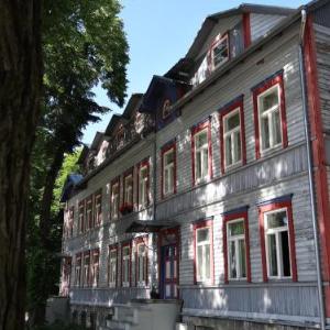 Zair Apartments