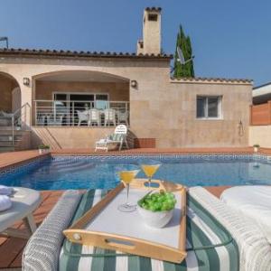 Apart-Rent Villa Pani 0141 con piscina y amarre