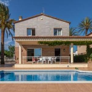 Apart-rent Villa Pani 0145 con piscina y amarre