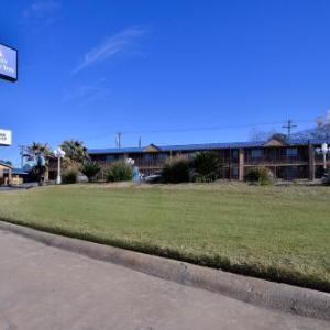 Xecutive Inn and Suites