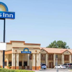 Days Inn by Wyndham Orange