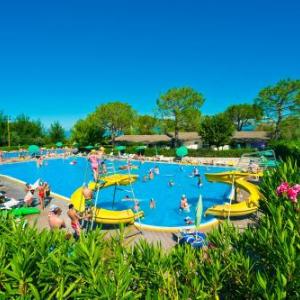 Happy Camp Mobile Homes in Camping Cisano San Vito