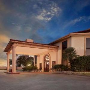 Super 8 by Wyndham Corpus Christi Northwest