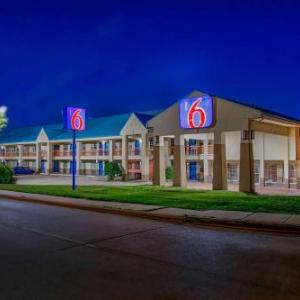 cheap hotels in mansfield tx