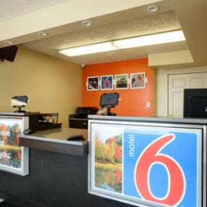 Motel 6-Mount Jackson VA - Shenandoah