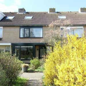 Spacious Holiday Home in Egmond aan den Hoef with Garden