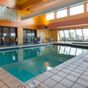 Hotels near Brat Stop Kenosha - Best Western Executive Inn Kenosha/Pleasant Prairie