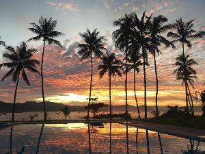 Legon Pari Beach Resort, Pelabuhan Ratu